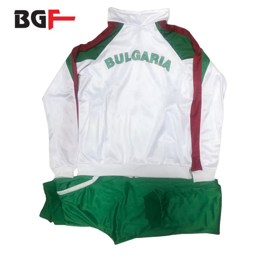 Анцуг България дамски